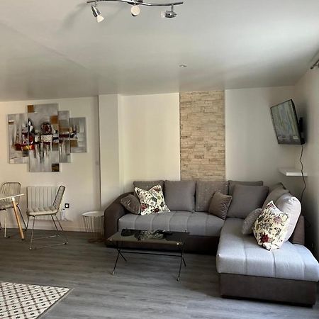Superbe Appartement Au Bord Du Canal De St Quentin Saint-Quentin  Exterior photo