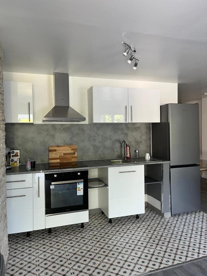 Superbe Appartement Au Bord Du Canal De St Quentin Saint-Quentin  Exterior photo
